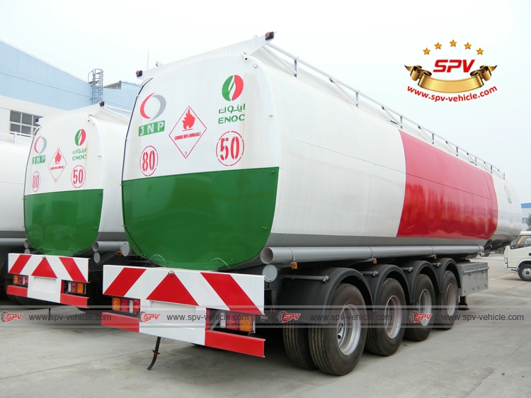 Right back view of 50,000 Litres Oil Tank Semi-trailer 4 Axles Right back view of 50,000 Litres Oil Tank Semi-trailer 4 Axles